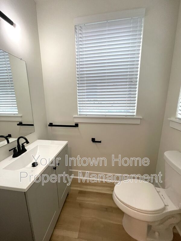 Beltine Beauty - Brand-New End Unit Townhome property image