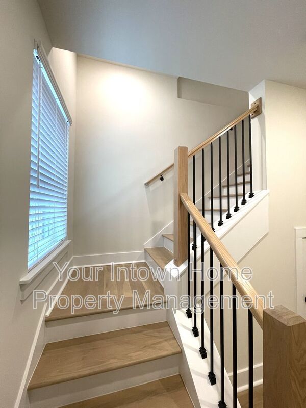 Beltine Beauty - Brand-New End Unit Townhome property image
