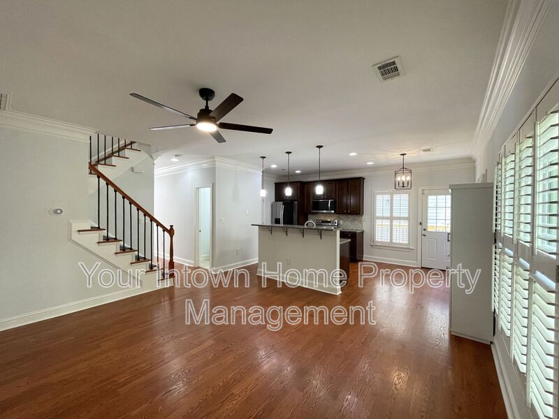 Modern End-Unit Townhome in Old Fourth Ward – Steps to Beltline & Krog Street Market property image