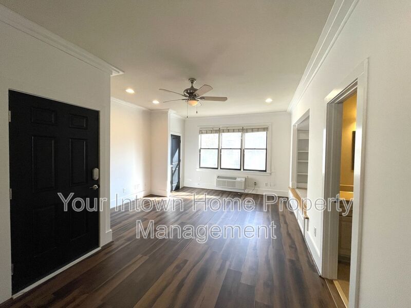 Sunny Studio on Quiet Residential Street property image