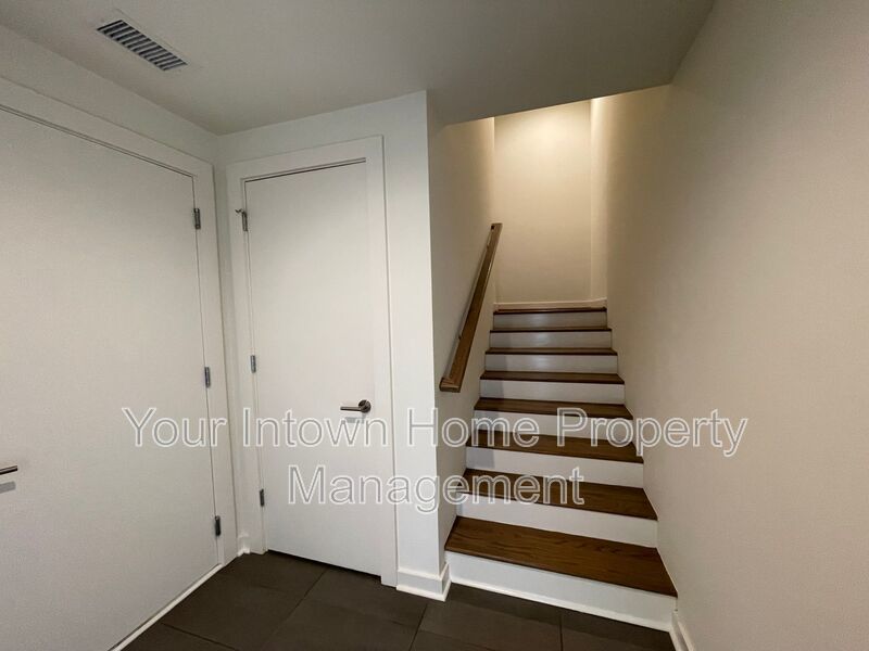 Luxury Townhome - Close to Beltline, PCM & More! property image