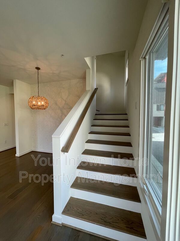 Luxury Townhome - Close to Beltline, PCM & More! property image