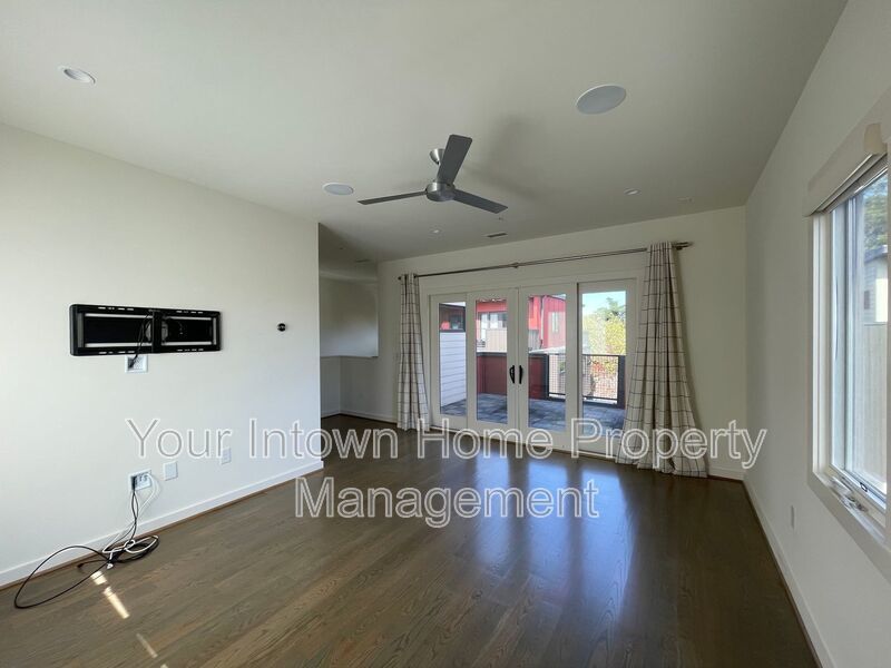 Luxury Townhome - Close to Beltline, PCM & More! property image