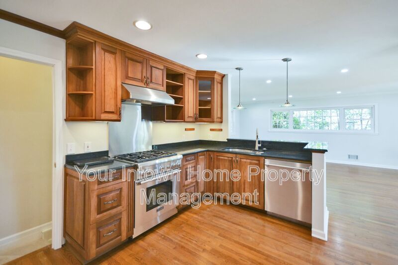 Light-Filled Peachtree Hills Home with Tons of Space & Private Yard property image