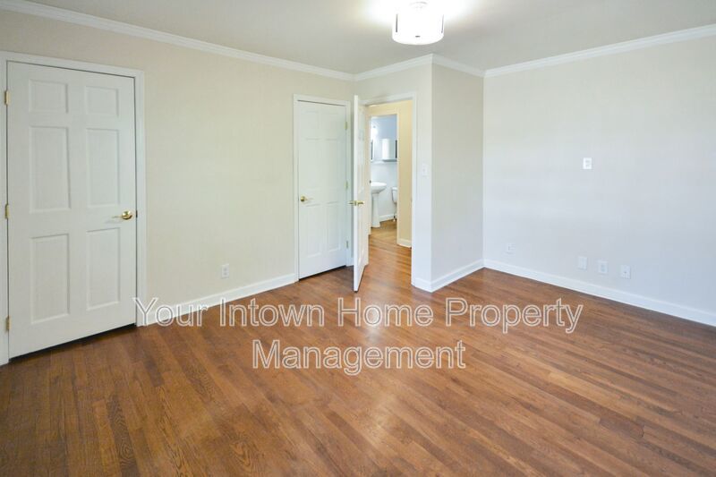 Light-Filled Peachtree Hills Home with Tons of Space & Private Yard property image