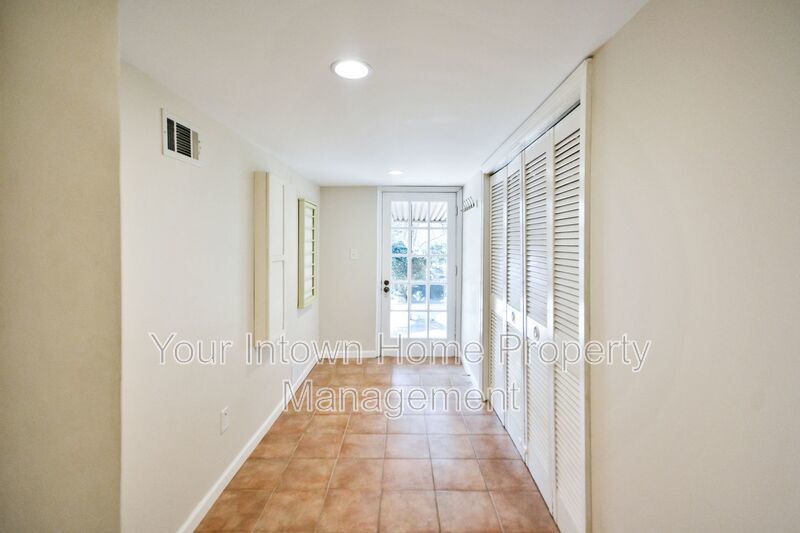 Light-Filled Peachtree Hills Home with Tons of Space & Private Yard property image