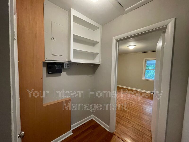 Quiet Street but Close to it All! property image