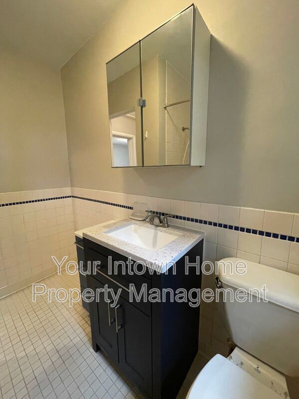 Quiet Street but Close to it All! property image