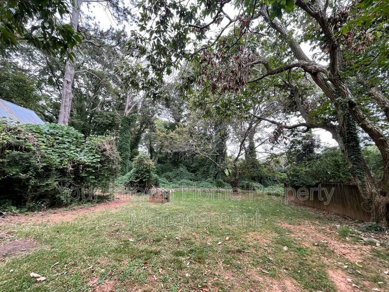 Quiet Street but Close to it All! property image