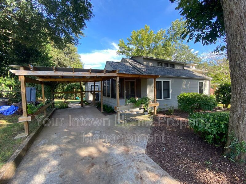 Charming cottage in the city, just steps from the Beltline! property image