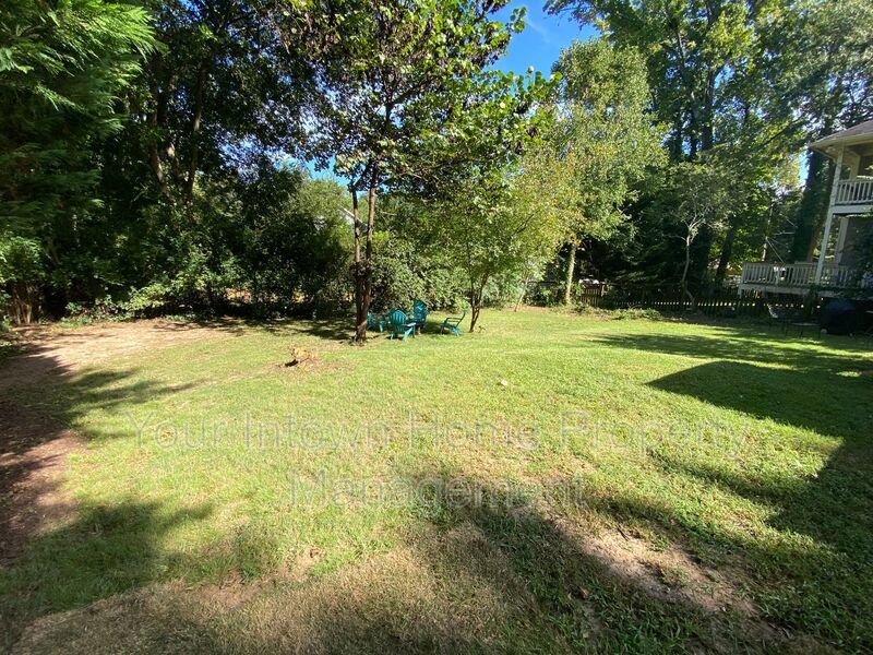 Charming cottage in the city, just steps from the Beltline! property image