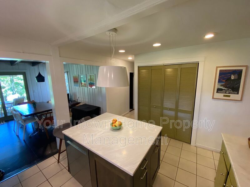 Charming cottage in the city, just steps from the Beltline! property image
