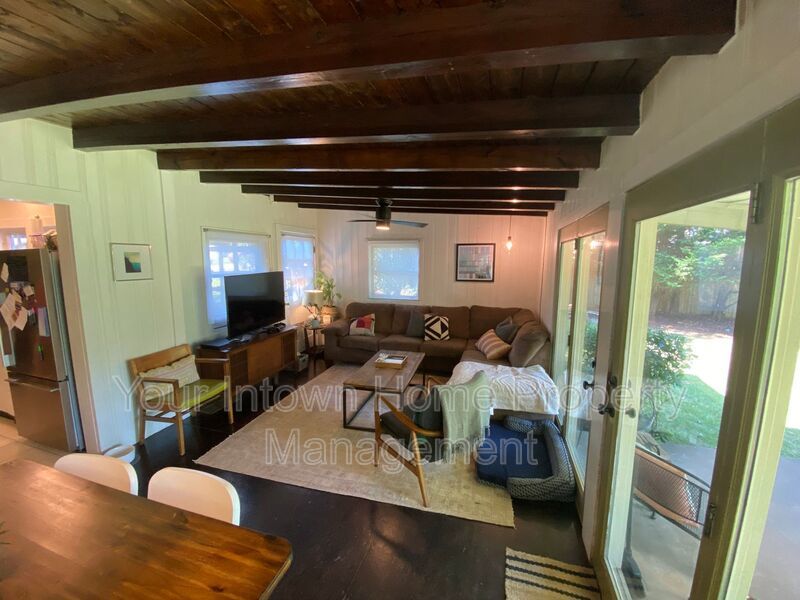 Charming cottage in the city, just steps from the Beltline! property image
