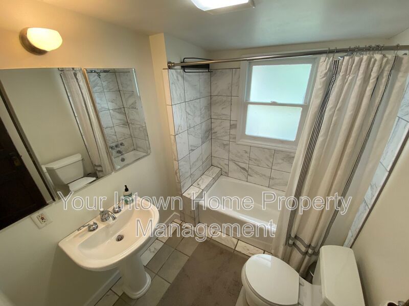 Charming cottage in the city, just steps from the Beltline! property image