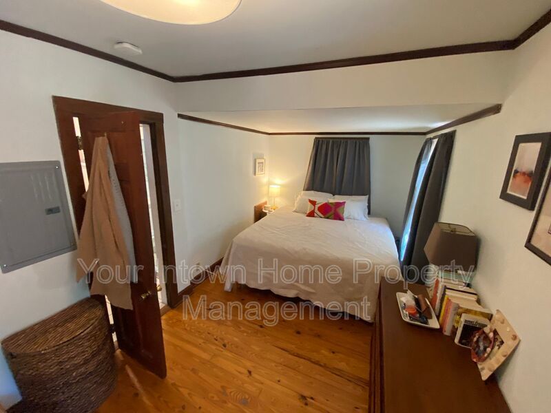 Charming cottage in the city, just steps from the Beltline! property image