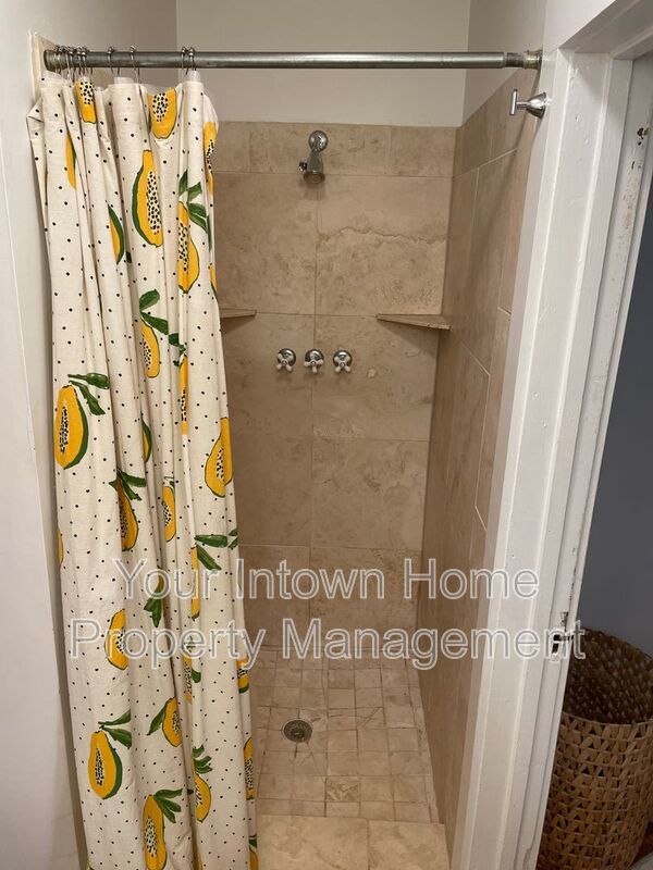 Charming cottage in the city, just steps from the Beltline! property image