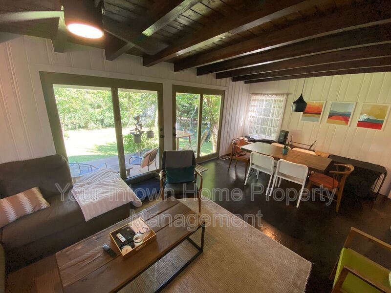 Charming cottage in the city, just steps from the Beltline! property image