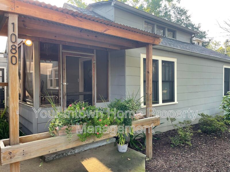 Charming cottage in the city, just steps from the Beltline! property image
