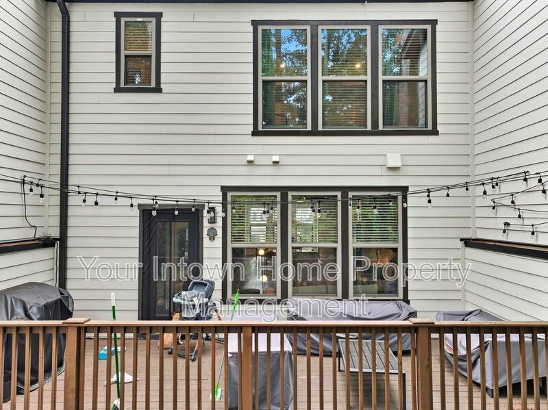 Exceptional Decatur Living at Parkside at Mason Mill property image