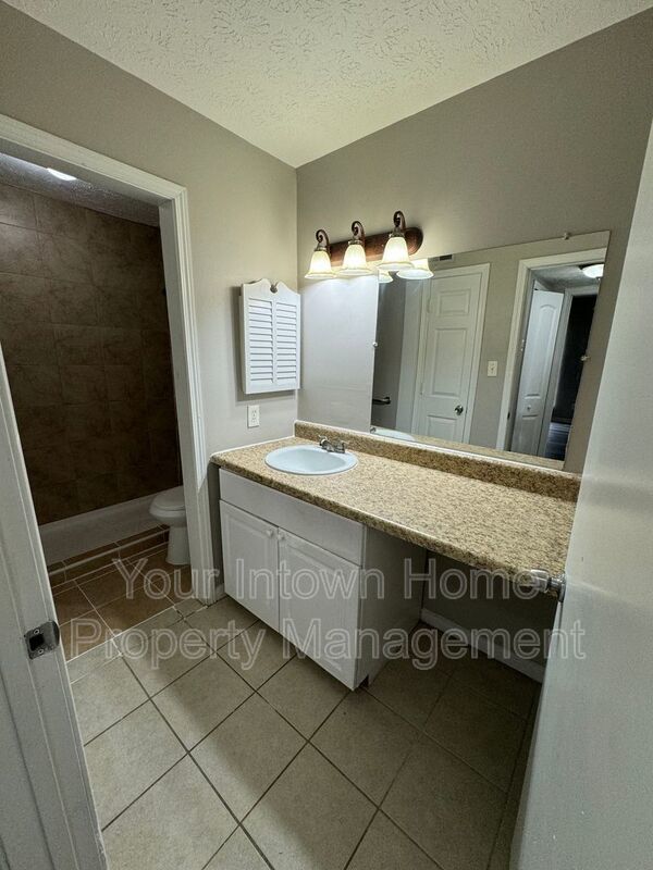 2711 Fairlee Drive Unit A4 property image