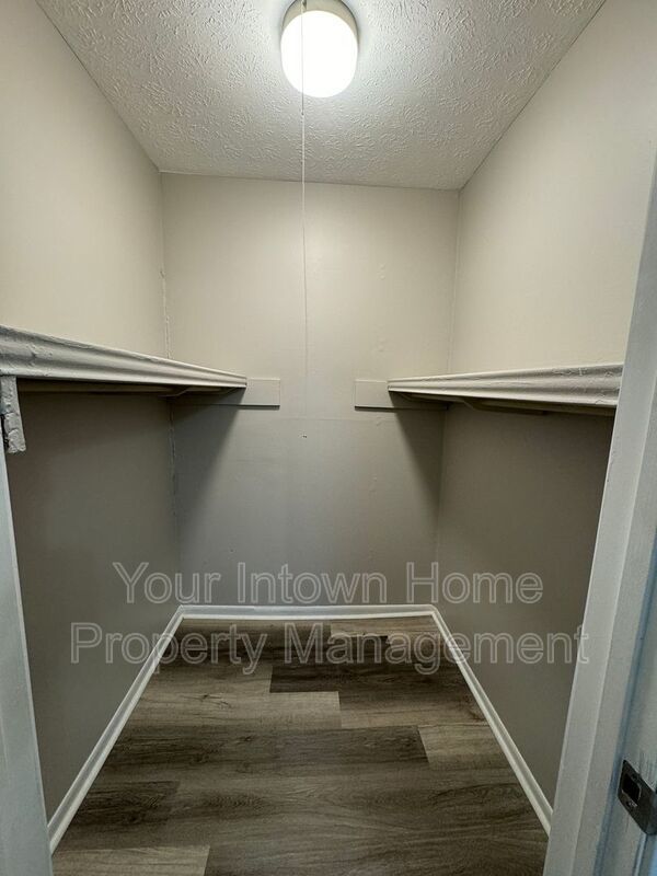 2711 Fairlee Drive Unit A4 property image