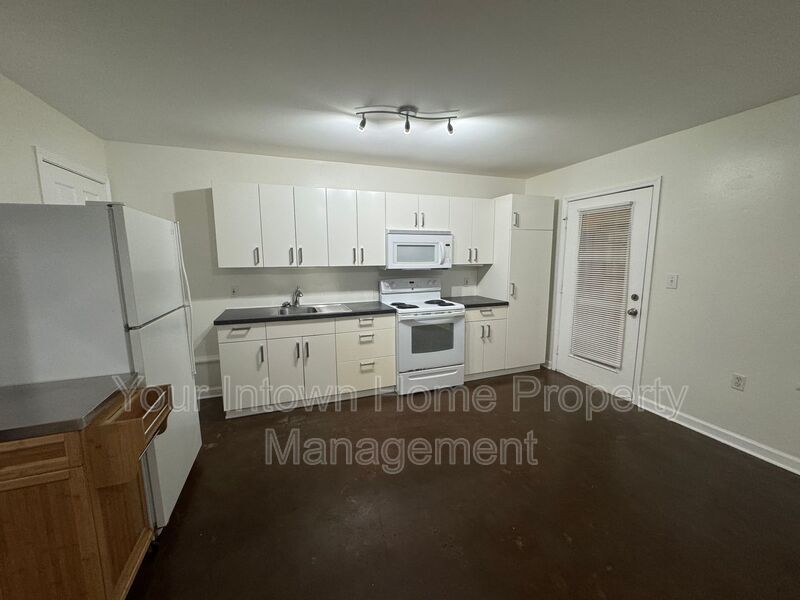 East Lake Commons Studio Unit available property image