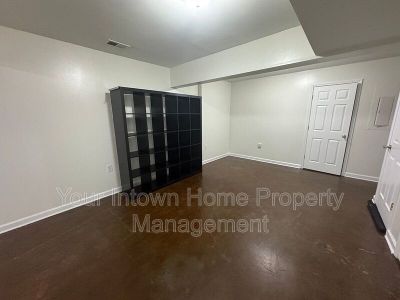 East Lake Commons Studio Unit available property image