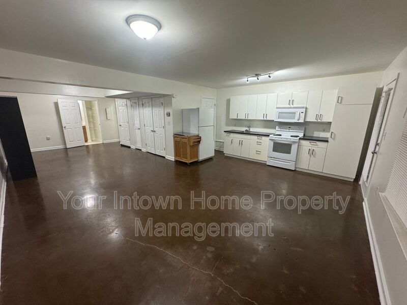 East Lake Commons Studio Unit available property image